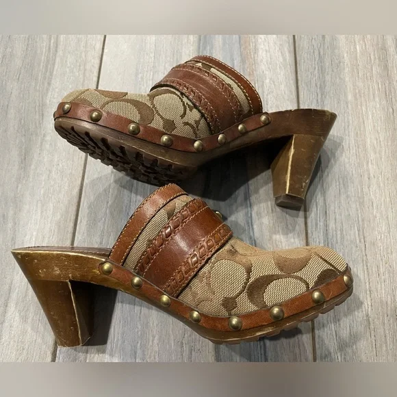 ***Coach Mules FLAWED - Picture 2 of 6